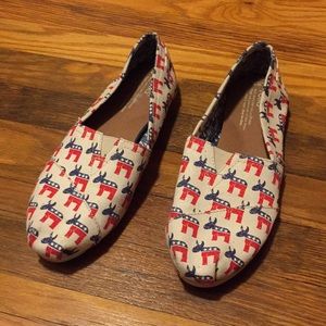 Toms Shoes - Toms- Very Clean Toms Shoes - Toms- Very Clean